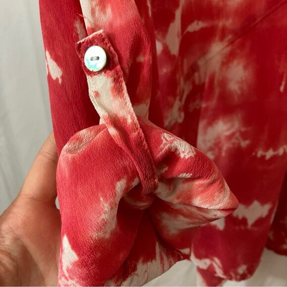 Red Haute 100% Silk Red and White Tie Dye Long Sleeve Button Back Blouse Top - Picture 4 of 8
